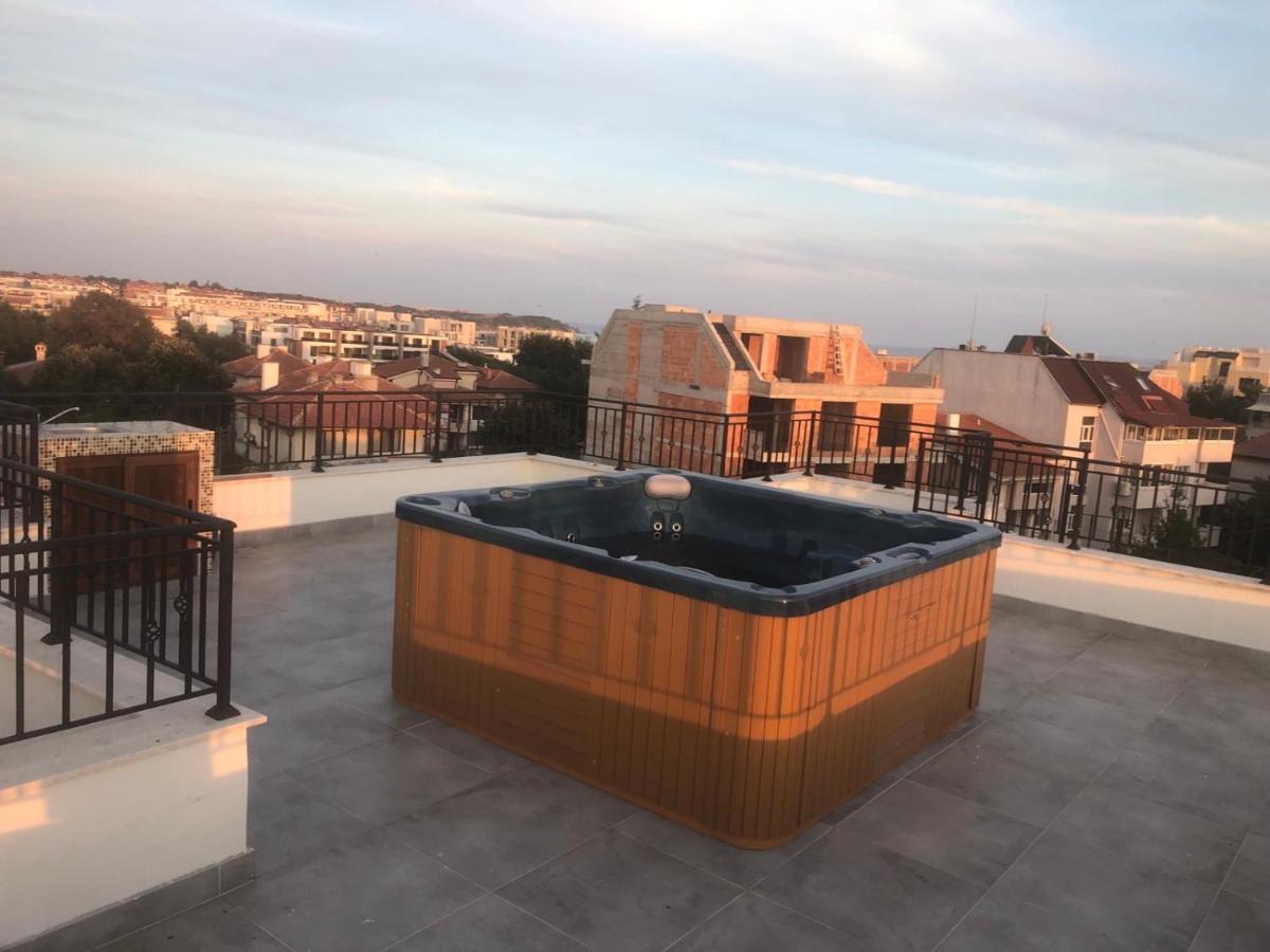 Villa Aqua Family Hotel Burgas Exterior photo